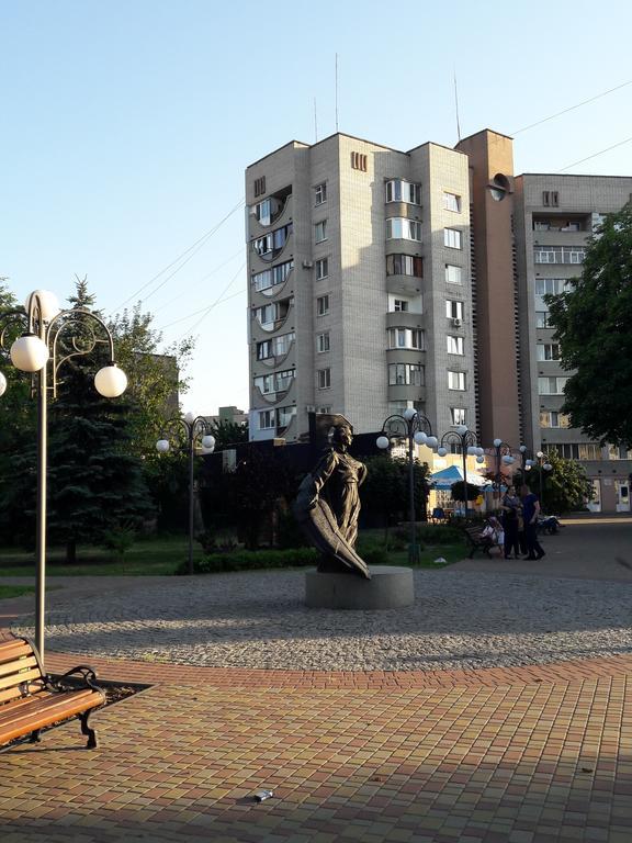 Apartment in the city center チェルカースィ エクステリア 写真